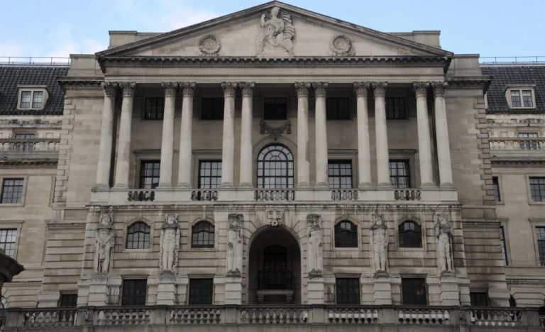 Banco de Inglaterra bajará los tipos de interés