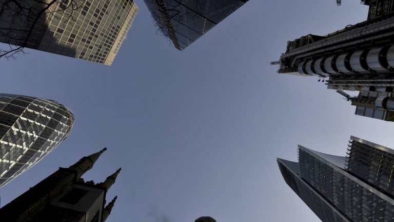 Brexit incentiva a empresas extranjeras a invertir en Inglaterra tras caída de la libra