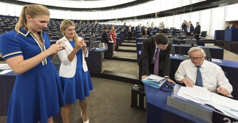 Socialistas piden a la CE no suspenderle fondos a España