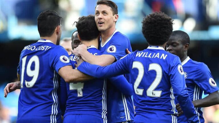 Chelsea derrota a un Arsenal endeble, se aleja más como lider