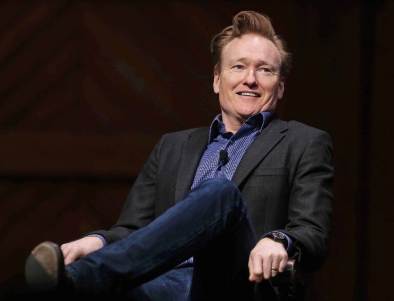 Comediante Conan O’Brien visita a México como una promesa