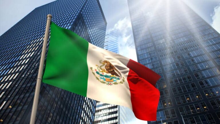 Empresas de México reducen costos por incertidumbre económica internacional