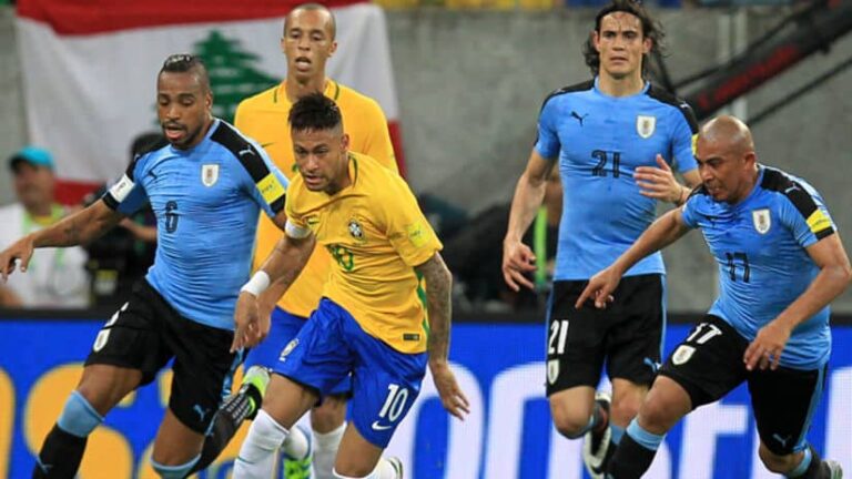 Uruguay sin Suárez frente a Brasil de Neymar Jr.