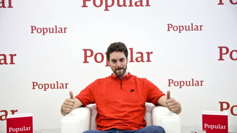 Popular anuncia que ampliará capital (otra vez) y vuelve a caer en bolsa. Santander y BBVA al acecho