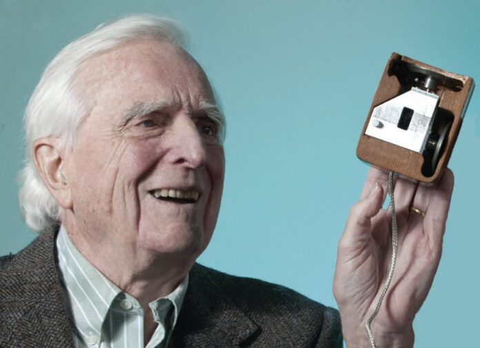 Biografía de Douglas Engelbart