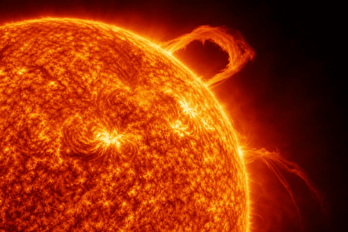 0d55d0ae-7502-4402-a0d1-8db3ab78aead Imagen del Sol con detalles visibles de su superficie y actividad solar
